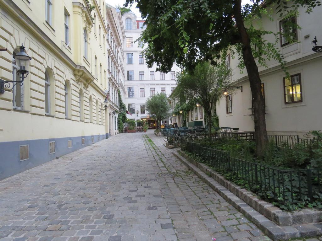 Ferienwohnungen Spittelberg Schrankgasse Wina Ruang foto